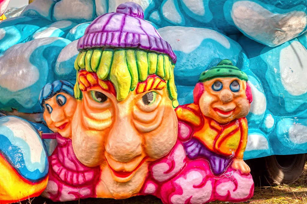 carnival graveyard carnaval hdr urbex carnavalsoptocht corso trash verlaten abandoned lost places